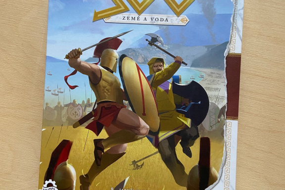 300: Země a voda – recenze svižné bitvy pro dva hráče