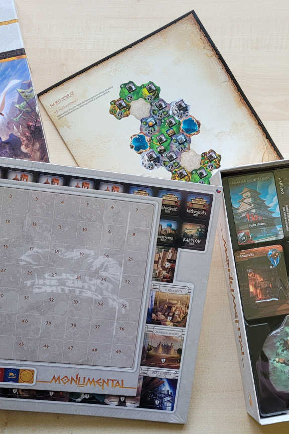 Monumental – recenze civilizačního deckbuildingu