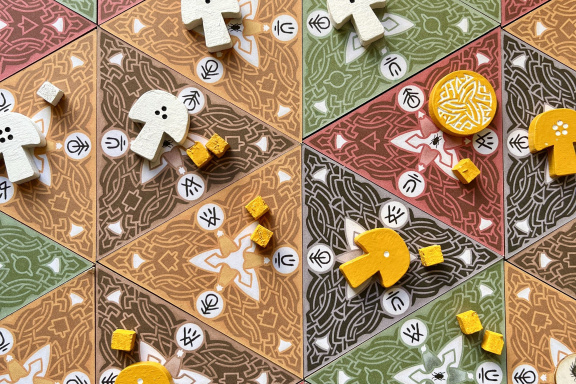 Výlet do houbové říše hry Mycelia vyjde v češtině pod názvem Podhoubí. Fanoušci Divukraje se zase dočkají Everdell: Farshore