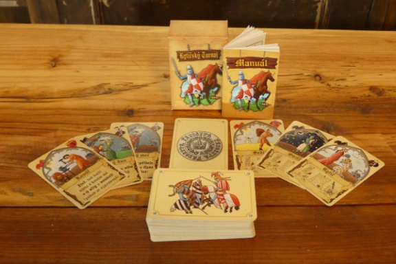 Podpořte vznik české karetní hry Rytířský turnaj, která obohacuje klasickou Válku/Vojnu