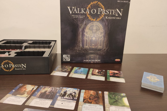 Válka o prsten: Karetní hra – recenze karetní verze geniální deskovky