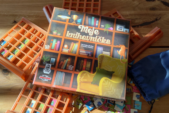Moje knihovnička – recenze zábavného plnění poliček