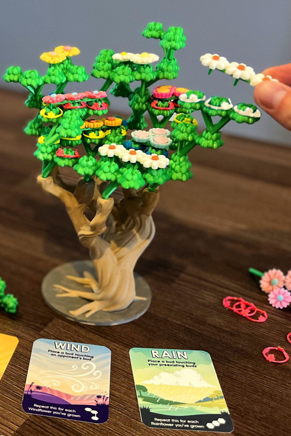 Ve hře Bloomchasers vám pod rukama vzrůstá a rozkvétá celý strom