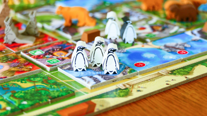 Rozšíření New Shores obohatí deskovku Zoo Tycoon o vodní, polární a australský život