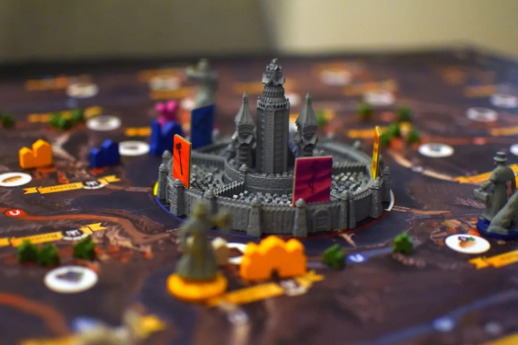 Gamefound Feast přinesl oznámení návratu klasiky, oživení zašlých projektů i mnoho rozšíření