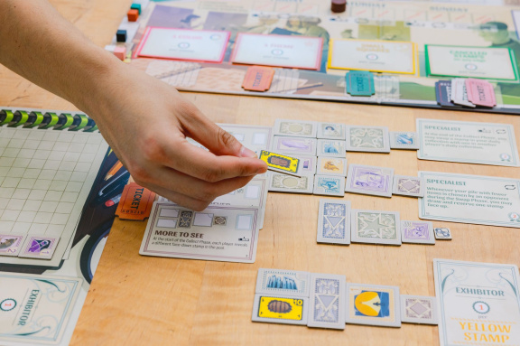 Novinka Stamp Swap od tvůrce Medobraní předvádí sbírání známek jako kolektivní zábavu