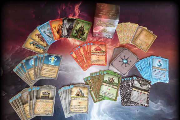 Český karetní duel Škoda kouzla, které padne vedle, rozšíří počet hráčů i možnost sóla a kooperace