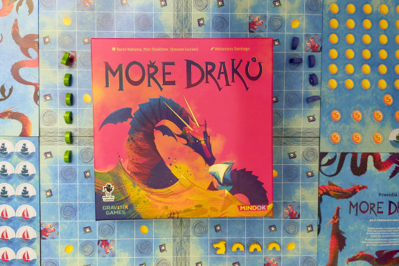 Moře draků – recenze abstraktní hry pro malé i velké
