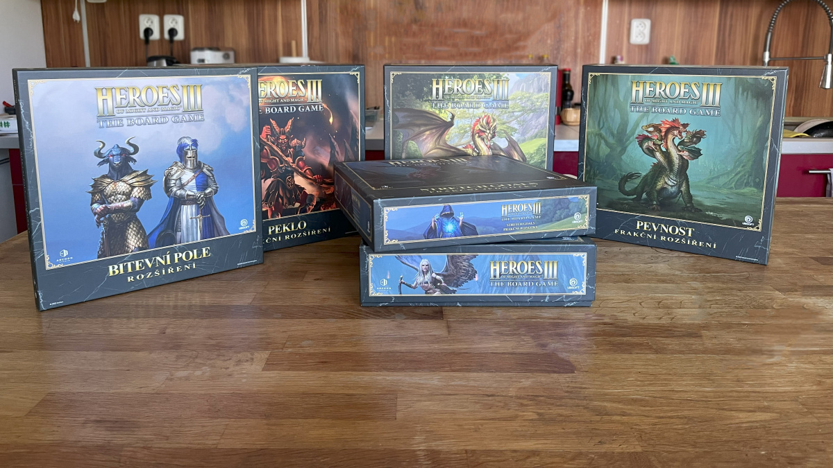 Heroes of Might and Magic III: The Board Game – recenze pěti rozšíření Bitevní pole, Pevnost, Bašta, Peklo a Frakční jednotky