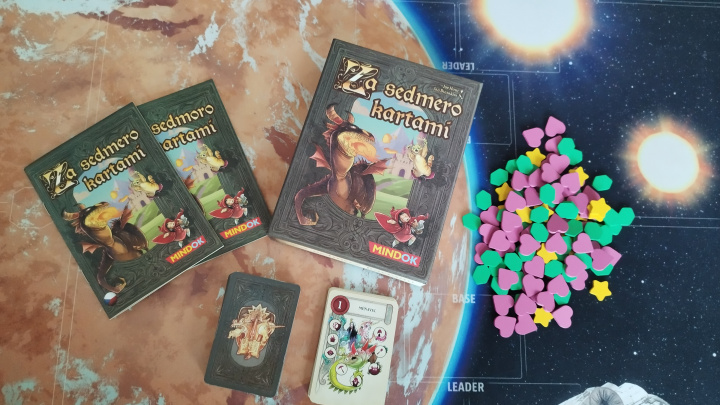 Za sedmero kartami – recenze štychovky plné pohádkových bytostí
