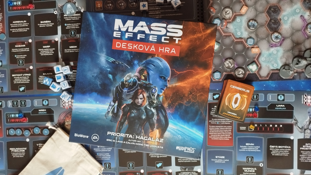 Mass Effect: Desková hra – Priorita Hagalaz – recenze adaptace videoherní space opery