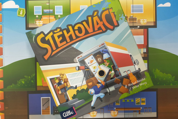 Stěhováci – recenze rodinné tetrisovky s těžkým a křehkým zbožím