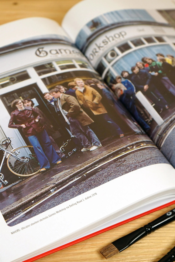 Odhalte historii Warhammeru, D&D a Fighting Fantasy v nové knize