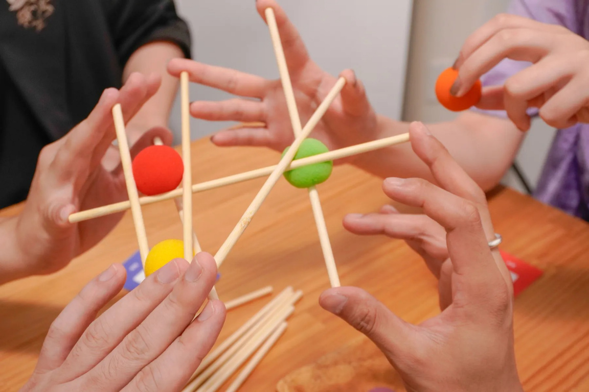 Konec roku přinesl dvě nové hry a řadu oznámení