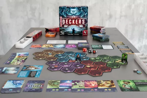 Páteční souhrn tuzemských novinek: kyberpunkoví Deckers, sýrový Fromage a další rozšíření Na křídlech