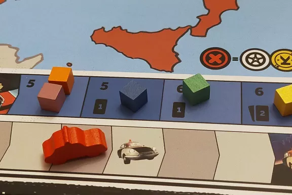 Velká muzejní loupež je přístupný deckbuilding pro rodiny