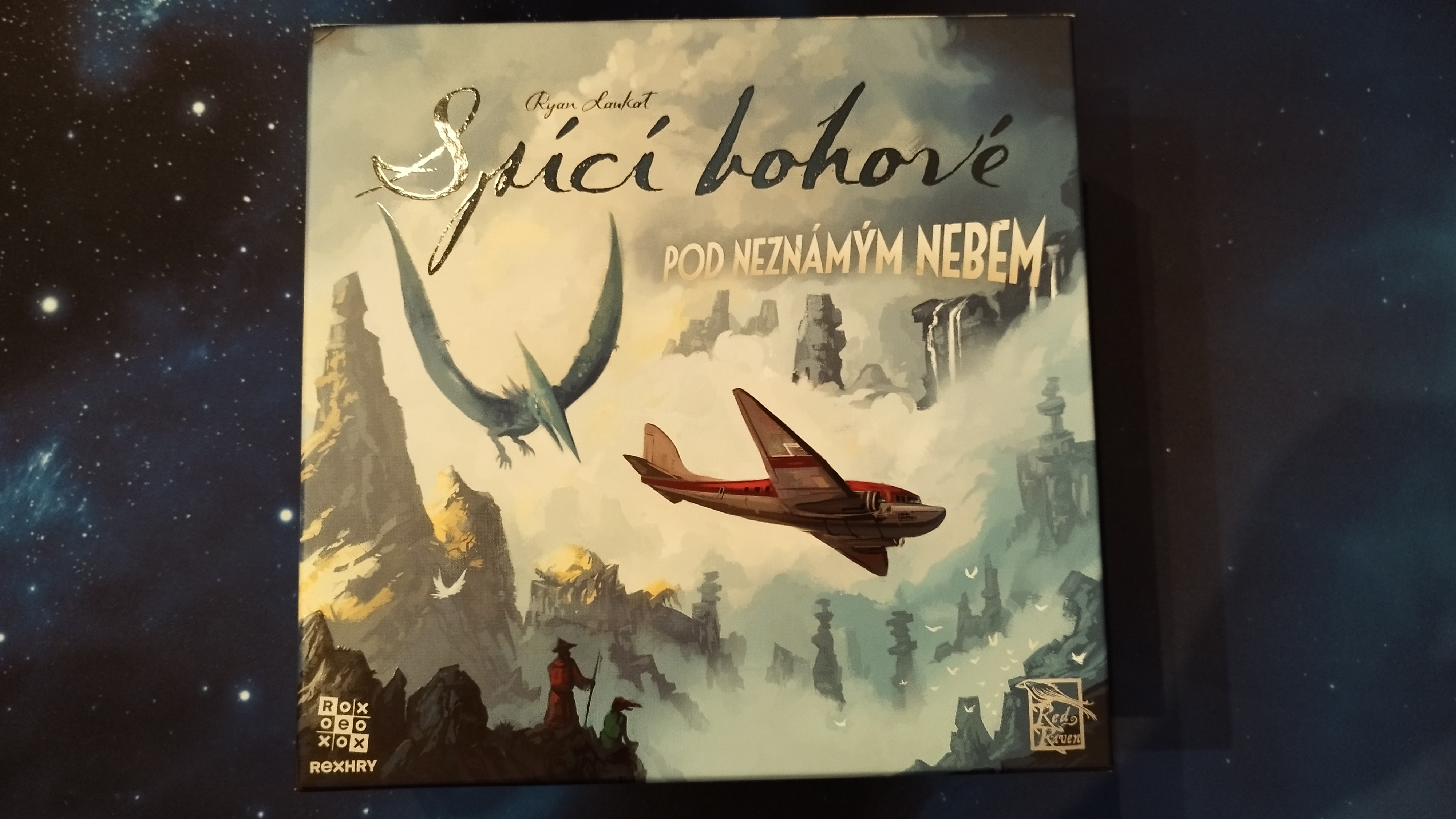 Spící bohové: Pod neznámým nebem