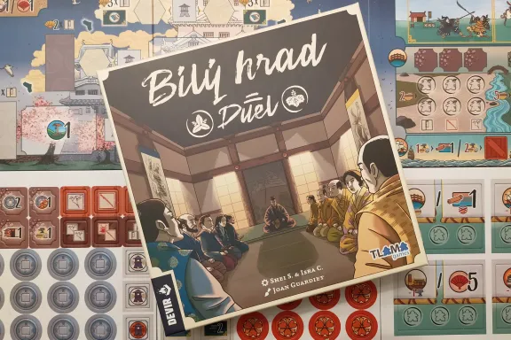 Bílý hrad: Duel – recenze japonské dvojkovky bez kostek
