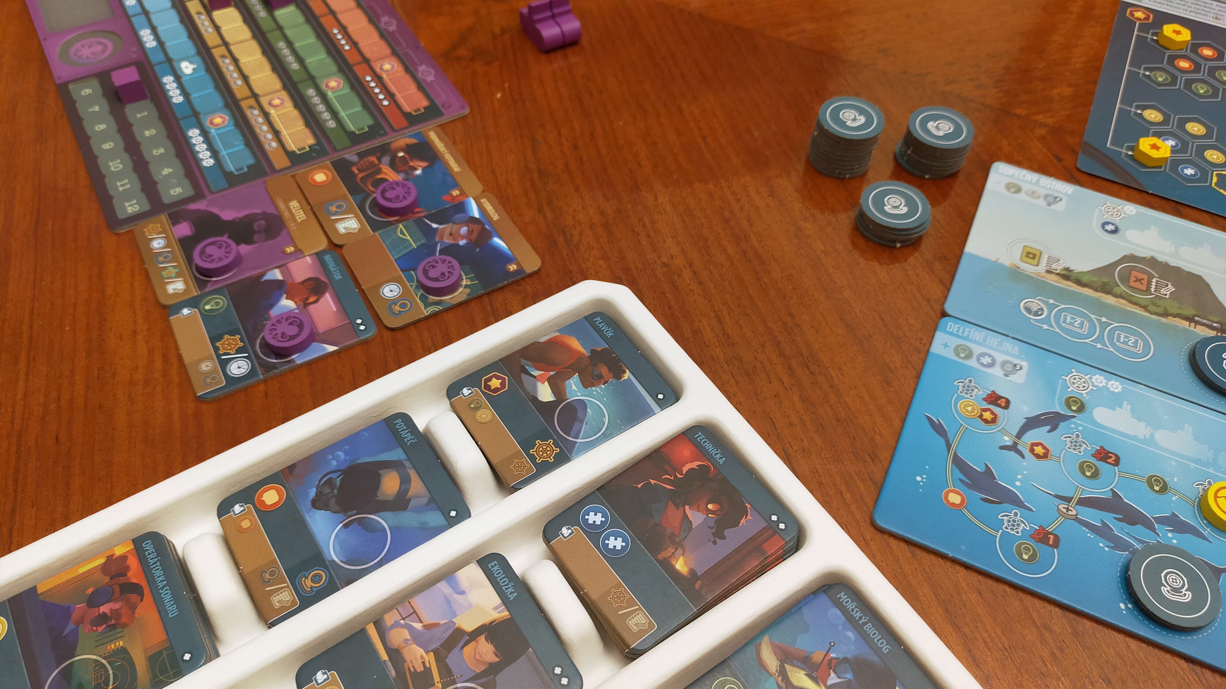 Endeavor: Hlubiny moří