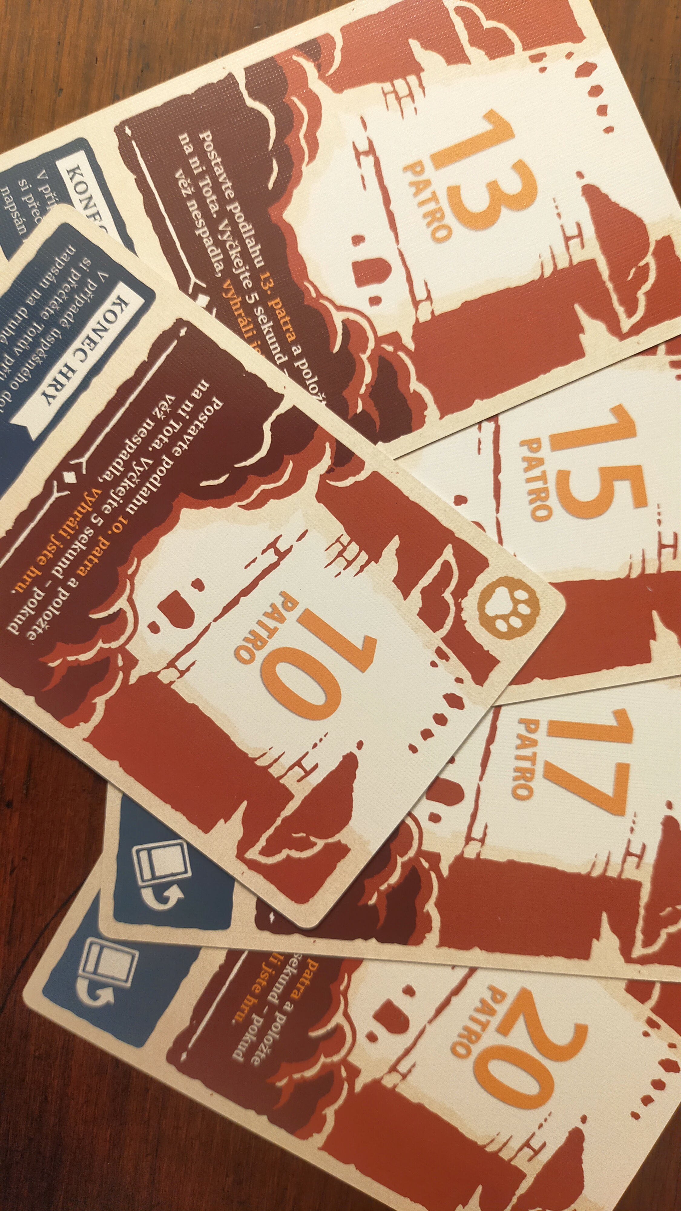 Koťátko, nespadni!