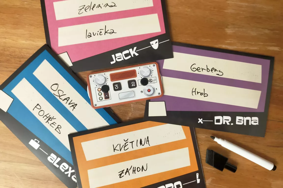 Recenzujeme letitou slovní hru Spojka