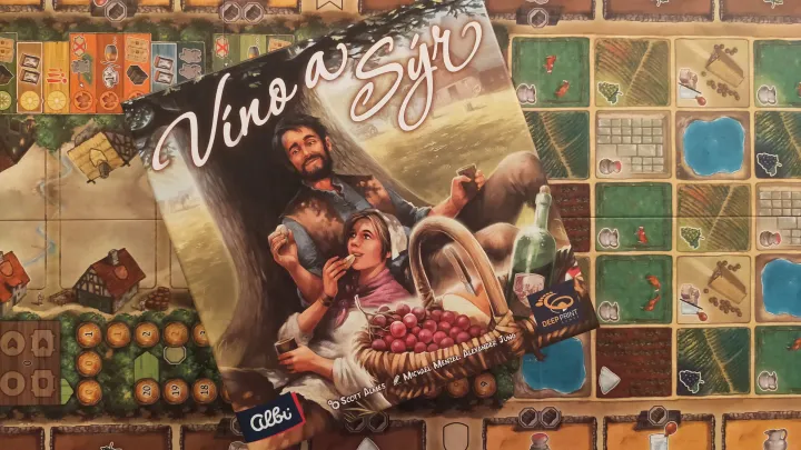 Víno a sýr – recenze náročného gurmánského duelu