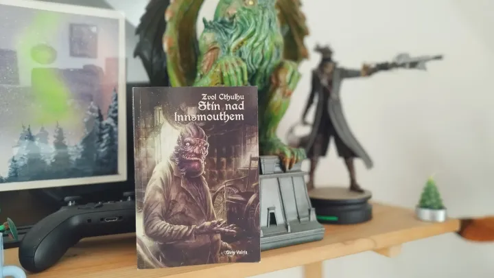 Zvol Cthulhu: Stín nad Innsmouthem – recenze rybinou načichlého gamebooku