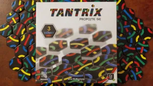 Tantrix – recenze abstraktního kousku s dlouholetou tradicí
